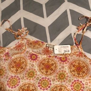 NWT, cold shoulder, w/ tie spaghetti straps, tiers